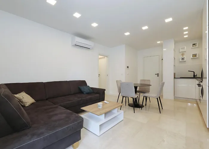 Luxe Verto Apartment *