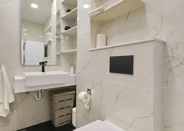 Luxe Verto Apartment *