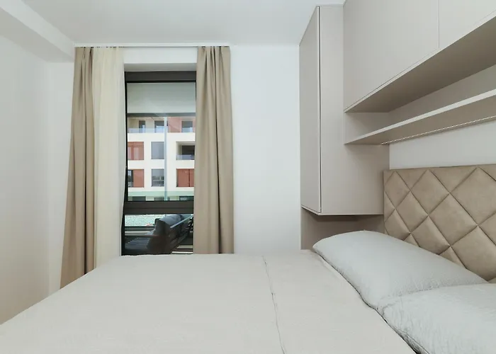 Luxe Verto זאדאר